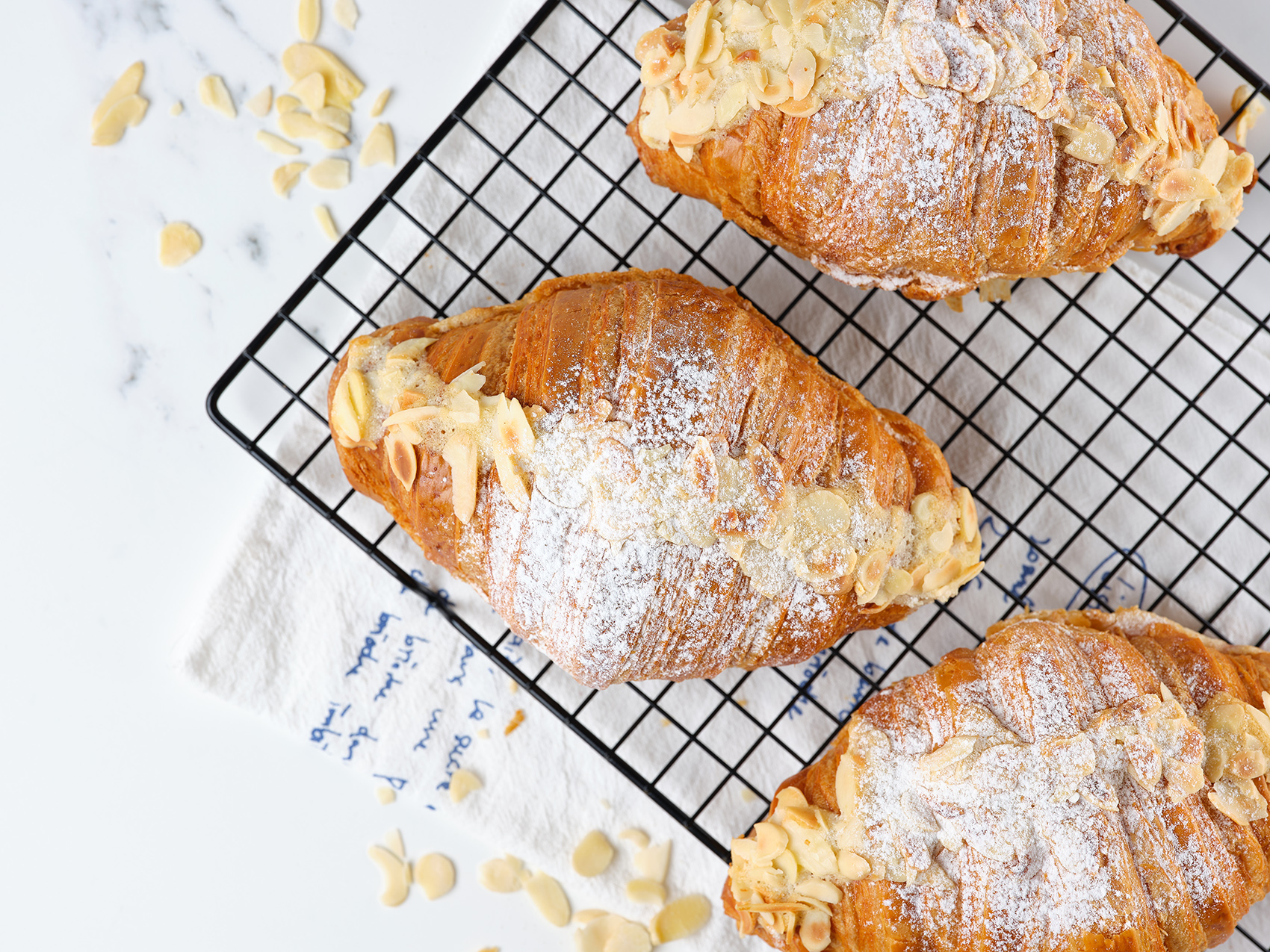 Круассан Миндальный