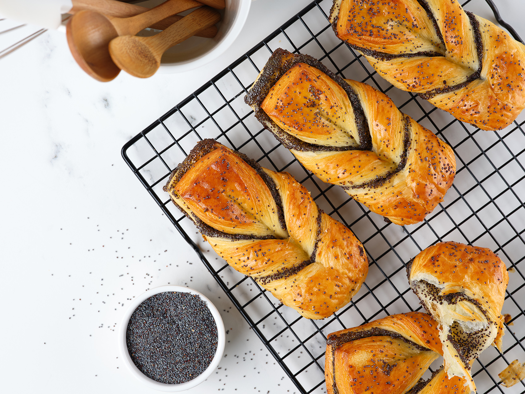 Косички с маком