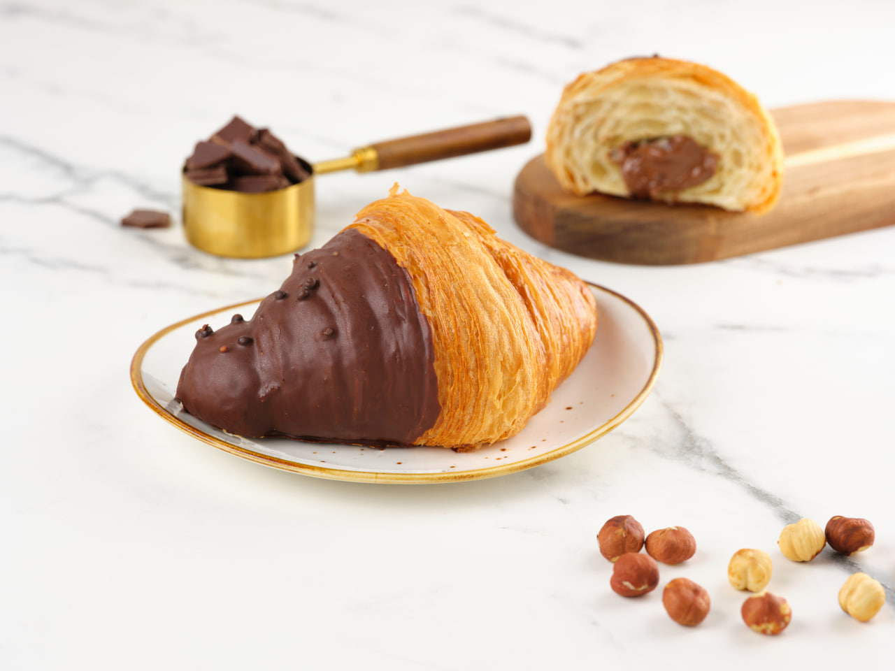 Круассан с шоколадно- фундучной пастой