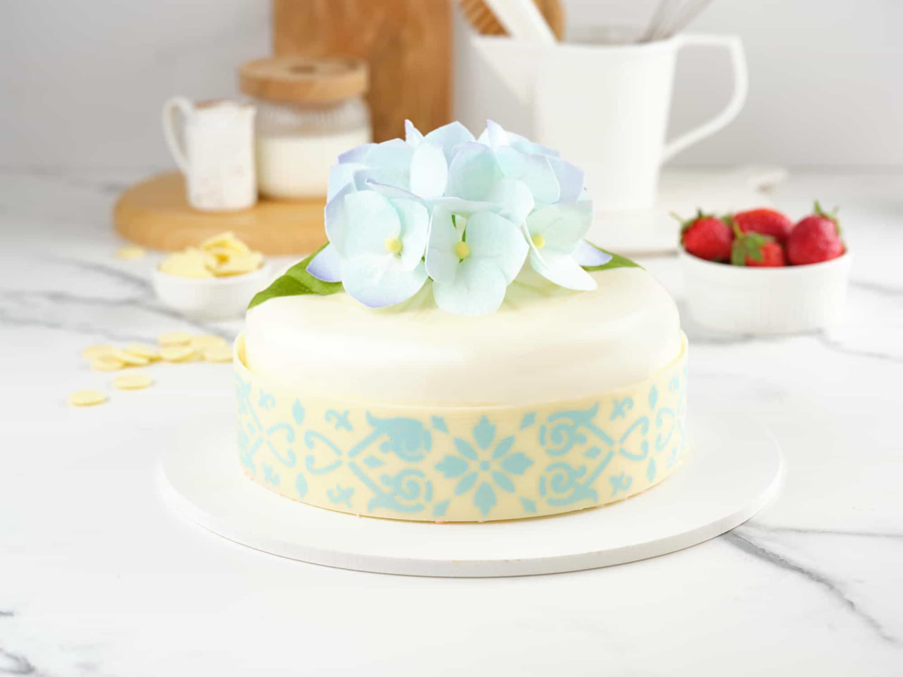 Торт Джульетта оформленный