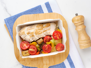 Куриное филе с овощами