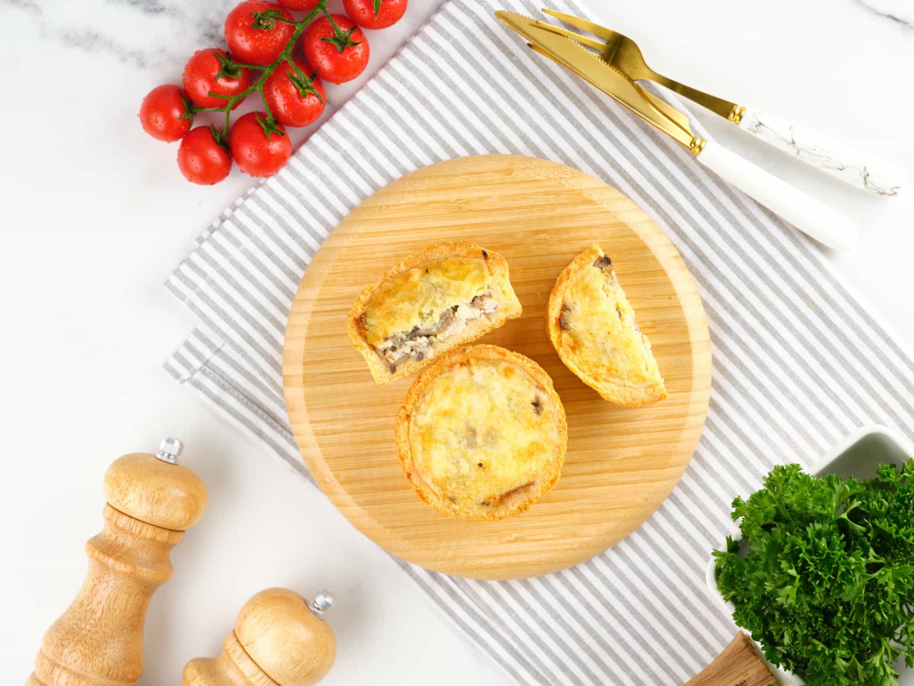 Киш с грибами и курицей мини